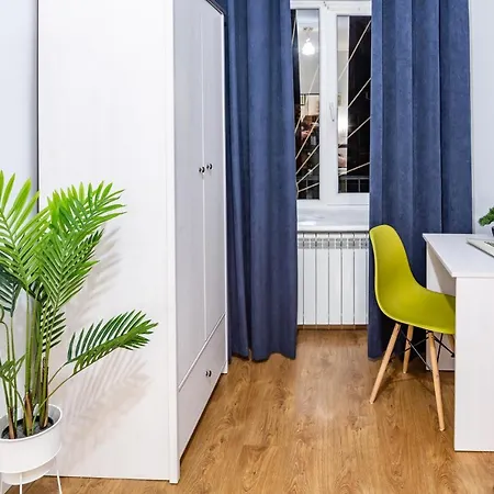 Rainbow Apartment Near Rynok Sq Lviv Exterior photo